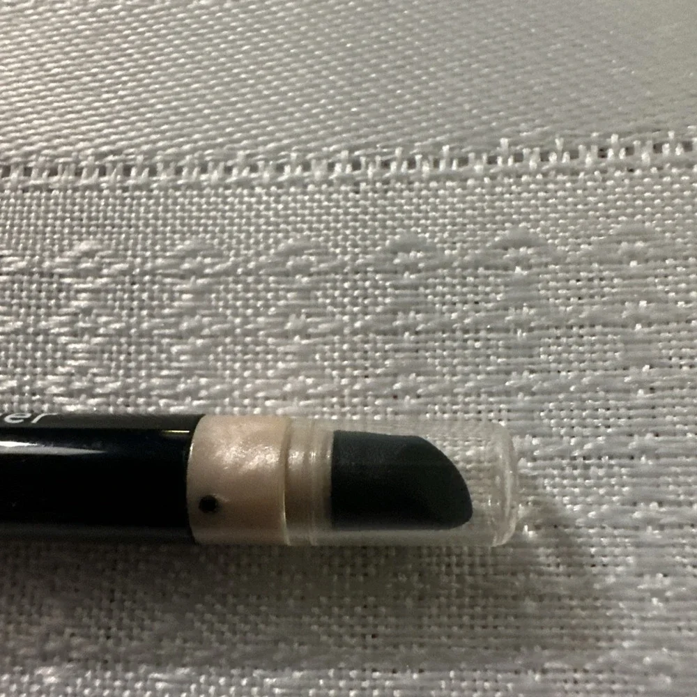 Laura‎ Geller I-Care Waterproof Eyeliner - Bone - 0.012oz.- unboxed